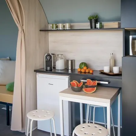 Appart hôtel Les Insolites Du Brochet *